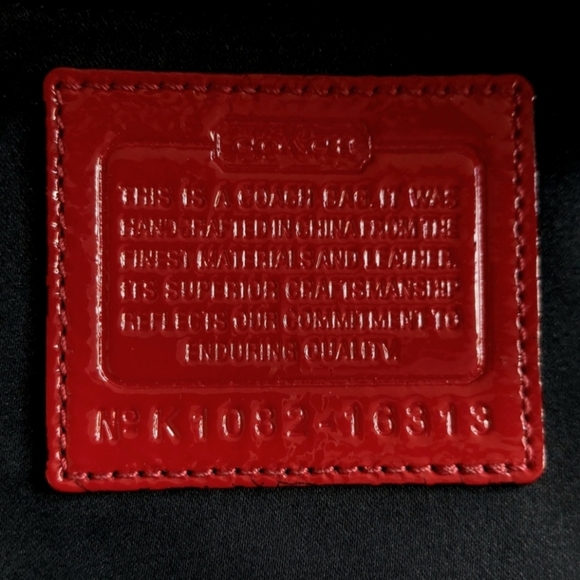 4 PCS/COACH LTD ED COACH PATENT LEATHER POPPY w/WALLET, WRISTLET & LONG STRAP - Picture 14 of 14